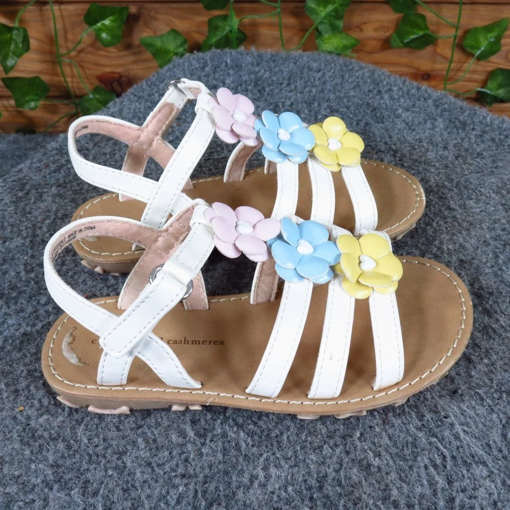 Cupcakes and Cashmere Kids Girls Floral Strappy Sandals Size T9 Summer White